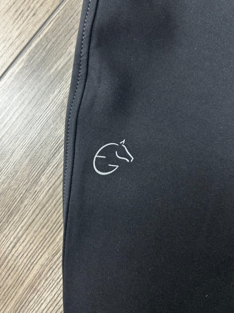 bryczesy jeździeckie czarne z lejem silikonowym EquiGleam